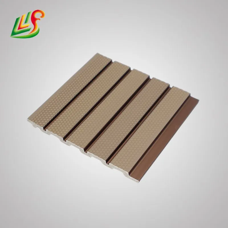 Ps Wall Foam Skreytt